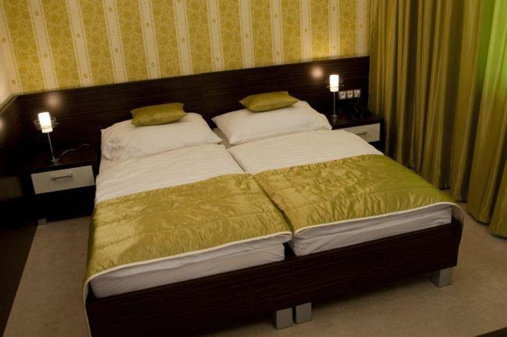Hotel River Nyitra Szoba fotó
