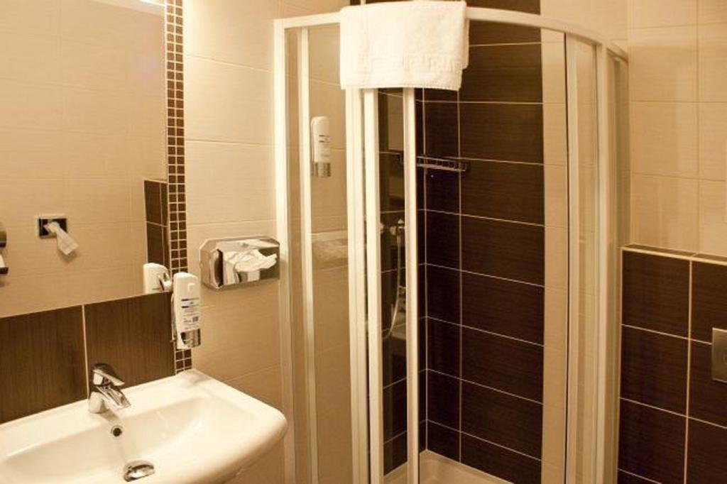 Hotel River Nyitra Szoba fotó