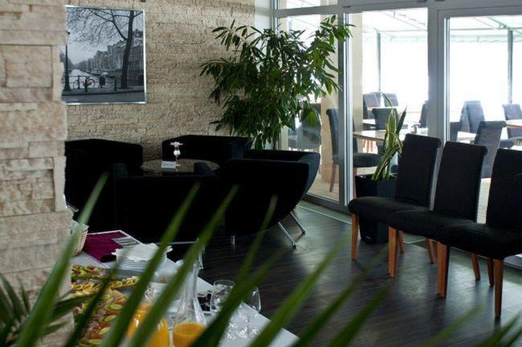 Hotel River Nyitra Kültér fotó